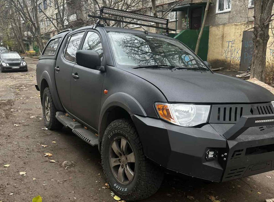 Side sills Dakar V2 with LED (2019+, 2 pcs, metal) for Mitsubishi L200 2015-2024 - image 3