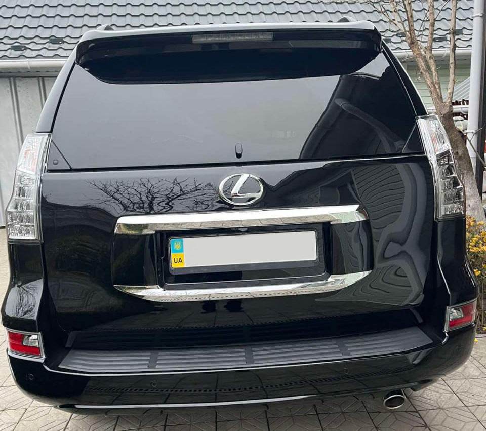 Restyling kit in the 2020 Lexus GX460 for Toyota Land Cruiser Prado 150 - Reelken Auto