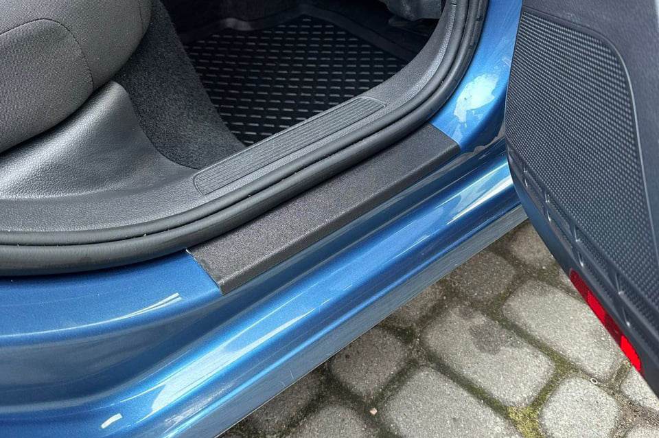 Door sill plates ABS DDU (4 pcs., plastic) for Volkswagen Golf 7/E-Golf - Reelken Auto