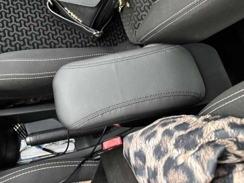 Universal Armrest V1 (black) - image 6