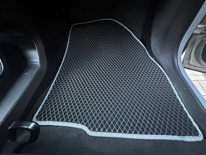 EVA Floor Mats (EUV, Black) for Chevrolet Bolt 2016-2023 - image 3