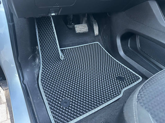 EVA Floor Mats (EUV, Black) for Chevrolet Bolt 2016-2023 - image 1