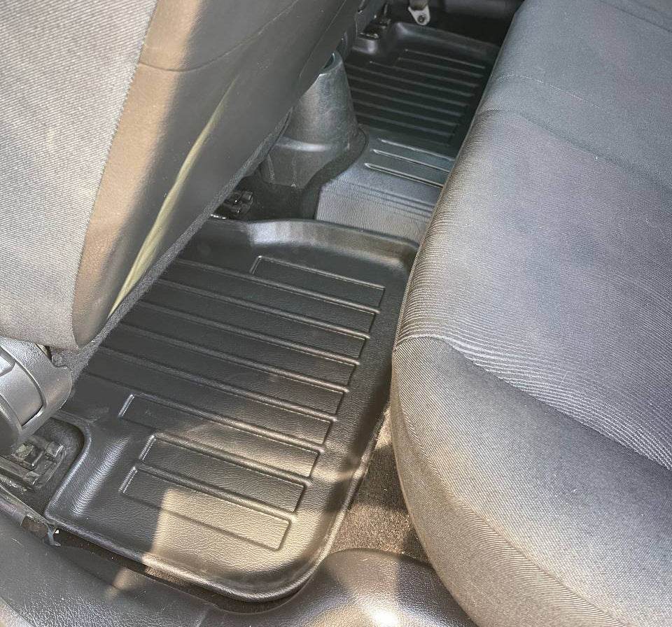 Mats Stingray 3D (2006-2012) (5 pcs, polyurethane) for Peugeot 207 - Reelken Auto