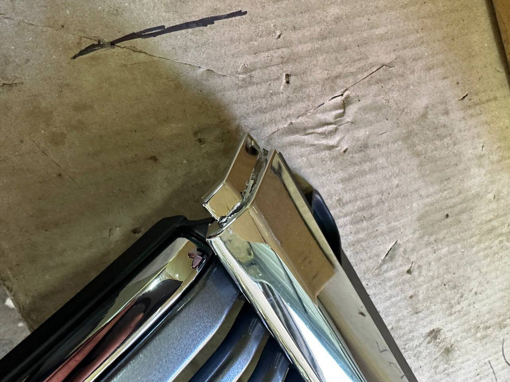 Clearance Front Grille 2017↗ (Standard) for Toyota Land Cruiser Prado 150 2009-2023 - image 3