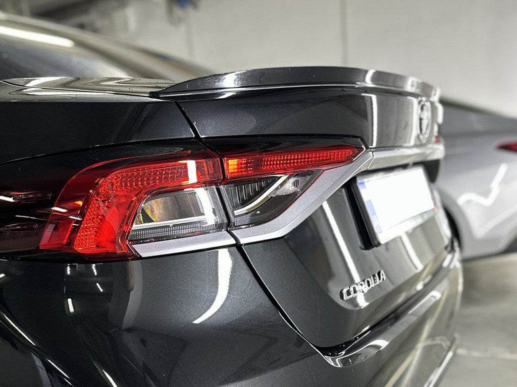 Spoiler LIP (Sunplex, black) (117.9cm *5.5cm) for Toyota Corolla 2019↗︎ - Reelken Auto