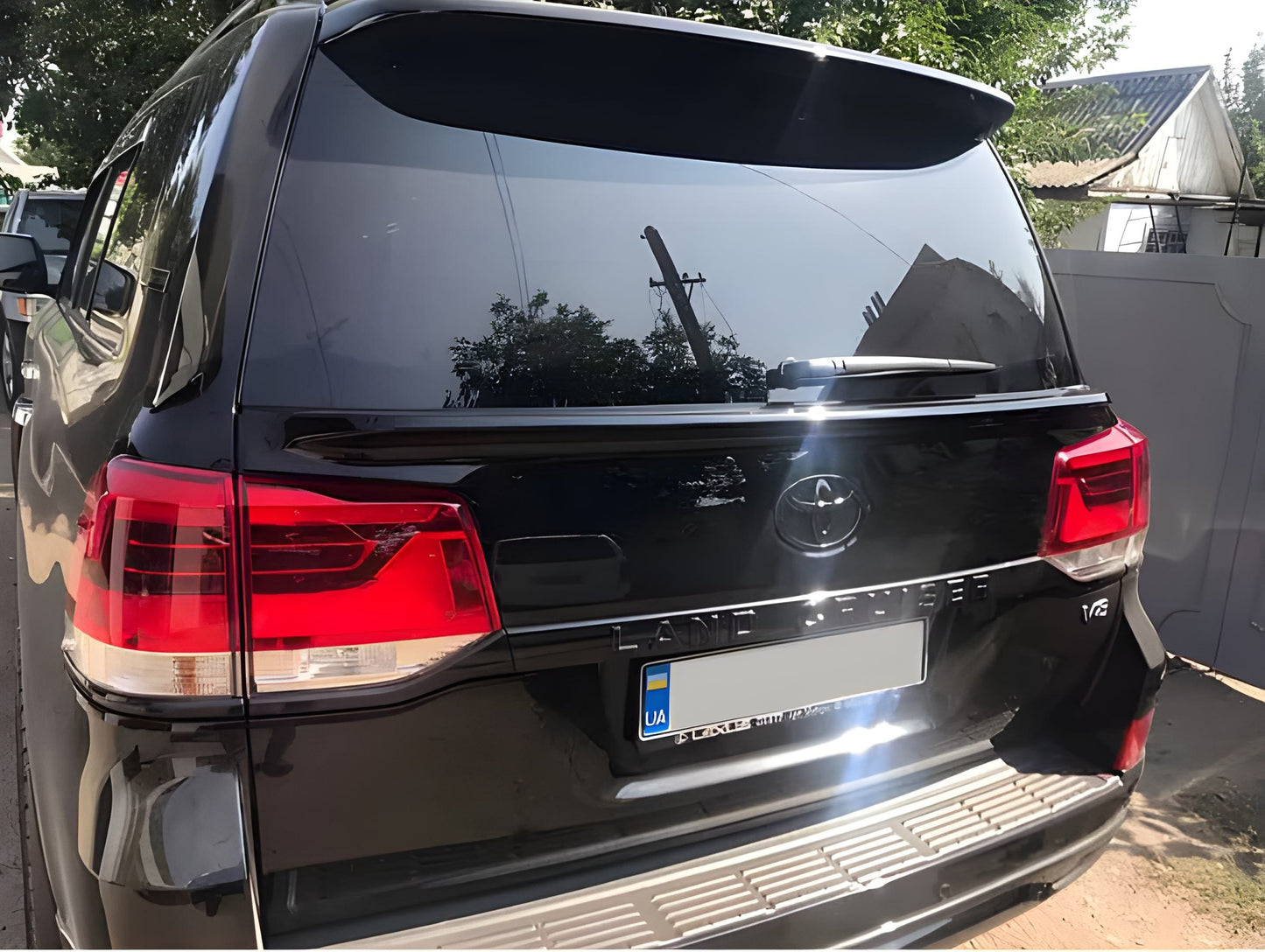 WALD Rear Spoiler (lower, 2016-2021) for Toyota Land Cruiser 200 2007-2021 - image 7