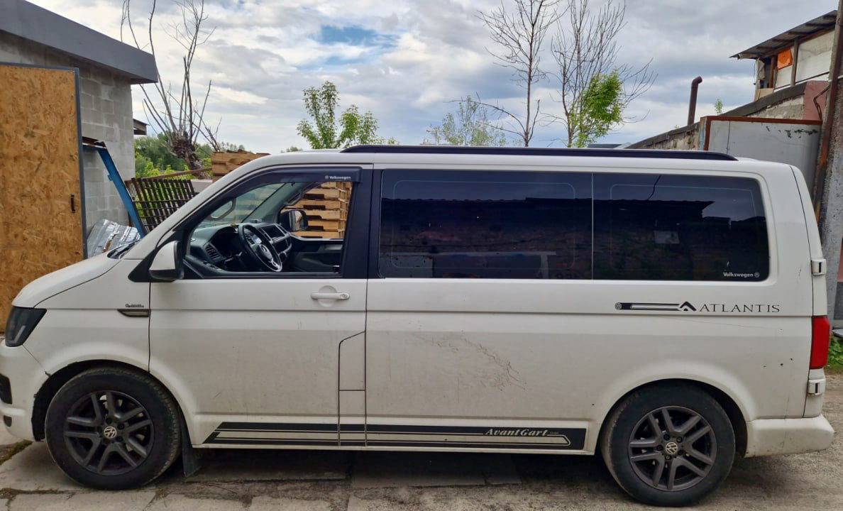 Integrated Roof Rails (black) for Volkswagen T5 2010-2015 - image 42