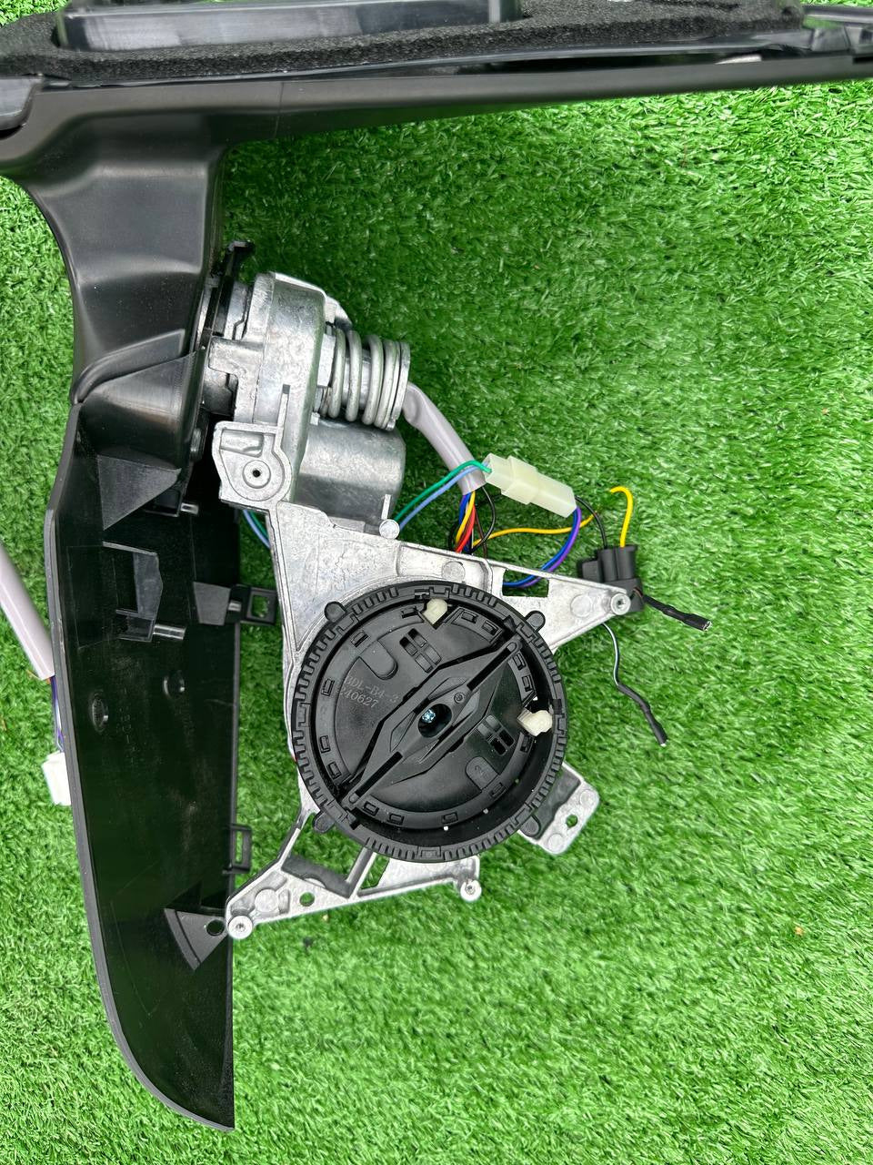Mirror folding mechanism (1 pc.) for Toyota Land Cruiser 200 - image 5