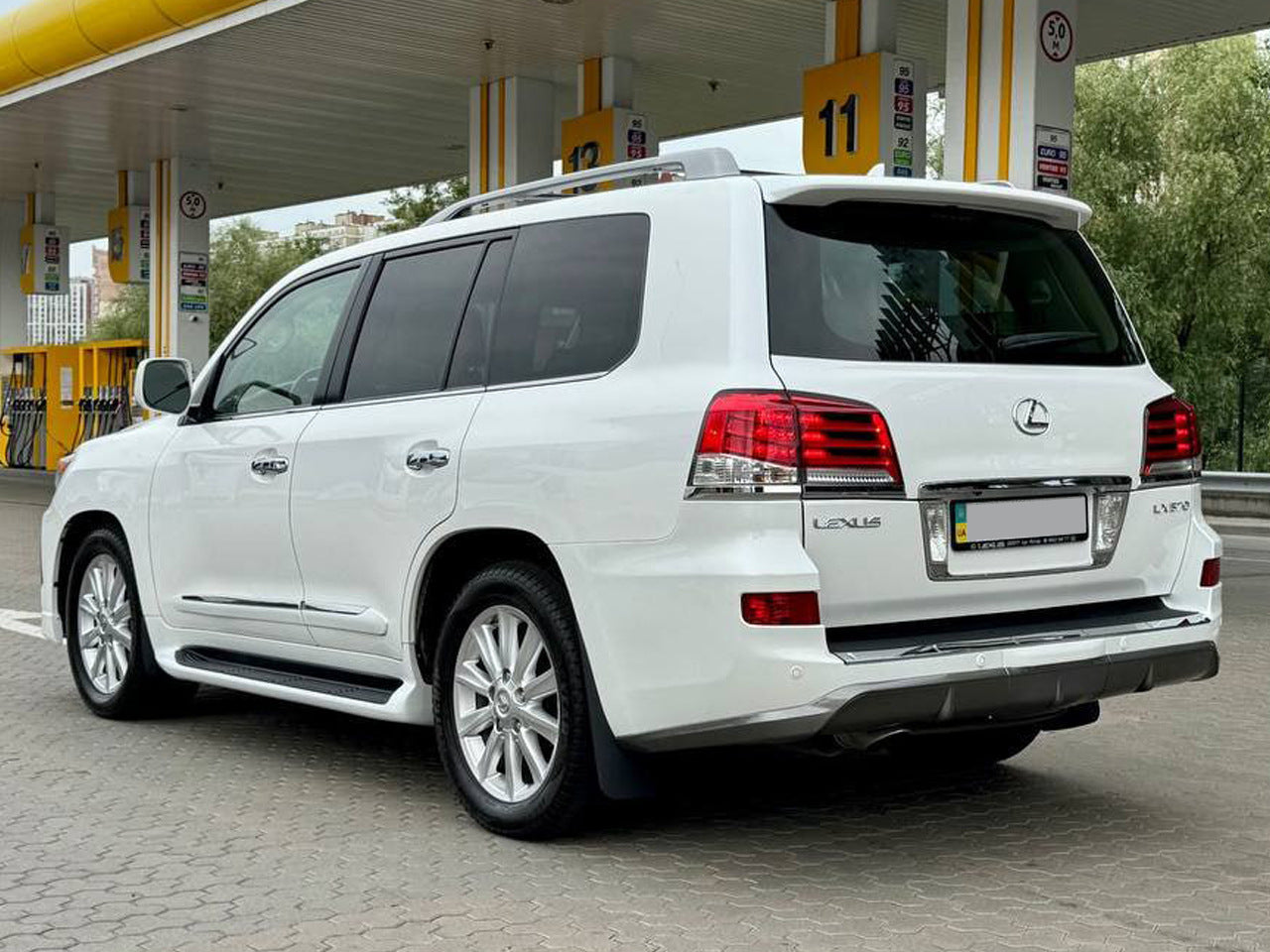 Facelift Body Kit Car 2008-2012 to 2012-2016 F-Sport for Lexus LX570/450d 2008-2022 - image 23