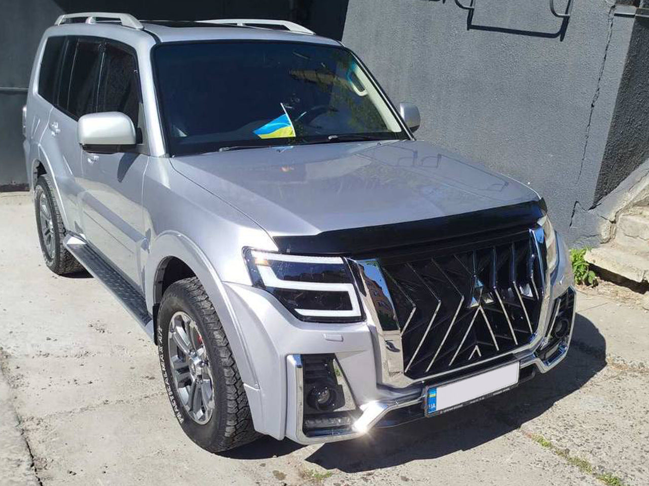 Body Kit Black Hawk for Mitsubishi Pajero Wagon IV 2006-2021 - image 2