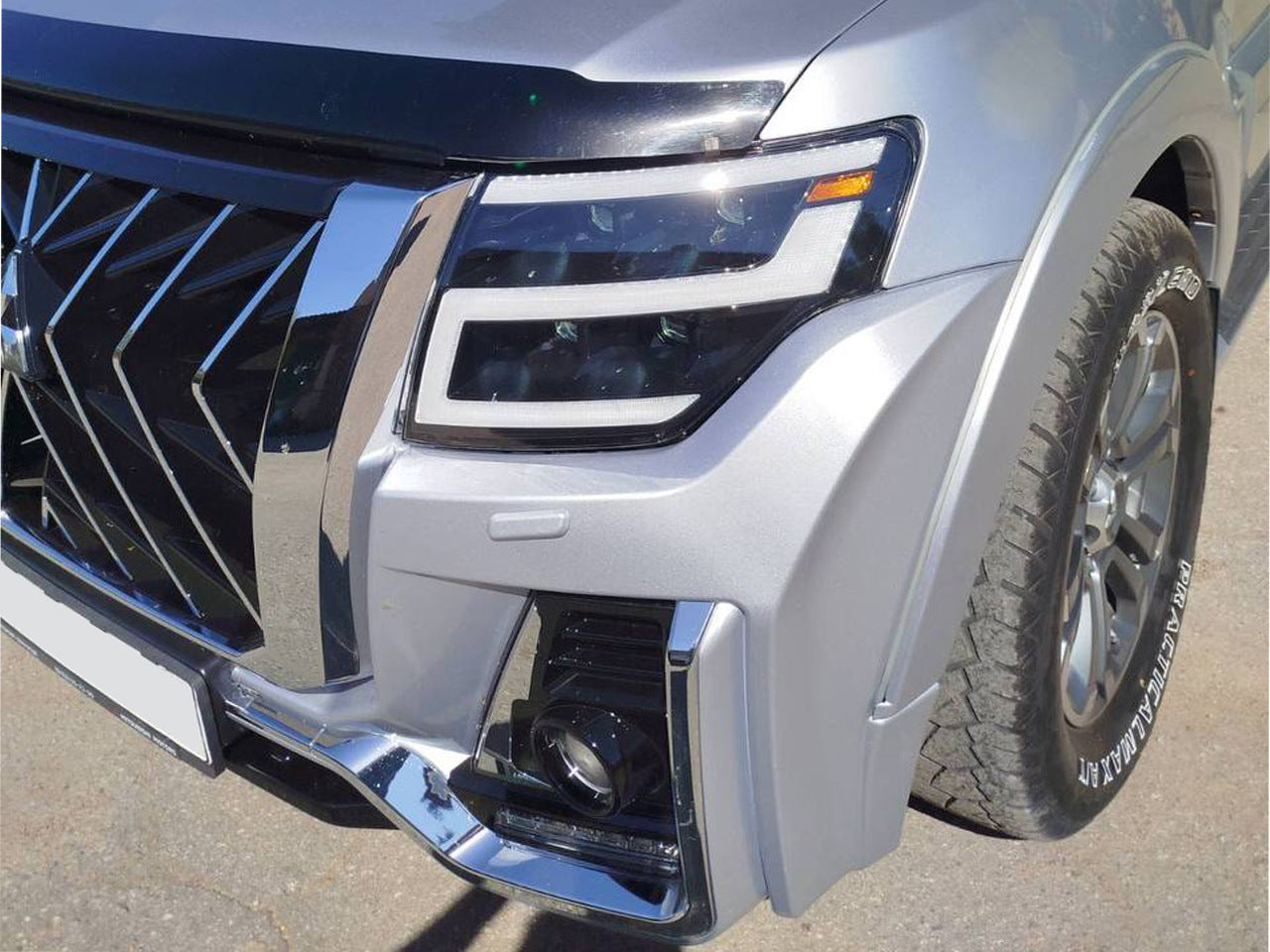 Body Kit Black Hawk for Mitsubishi Pajero Wagon IV 2006-2021 - image 11