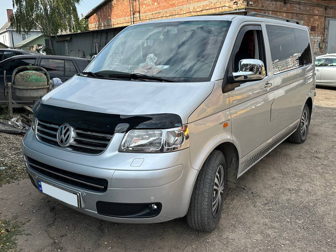 Lower grille trim (stainless steel) for Volkswagen T5 Multivan 2003–2010 - image 7