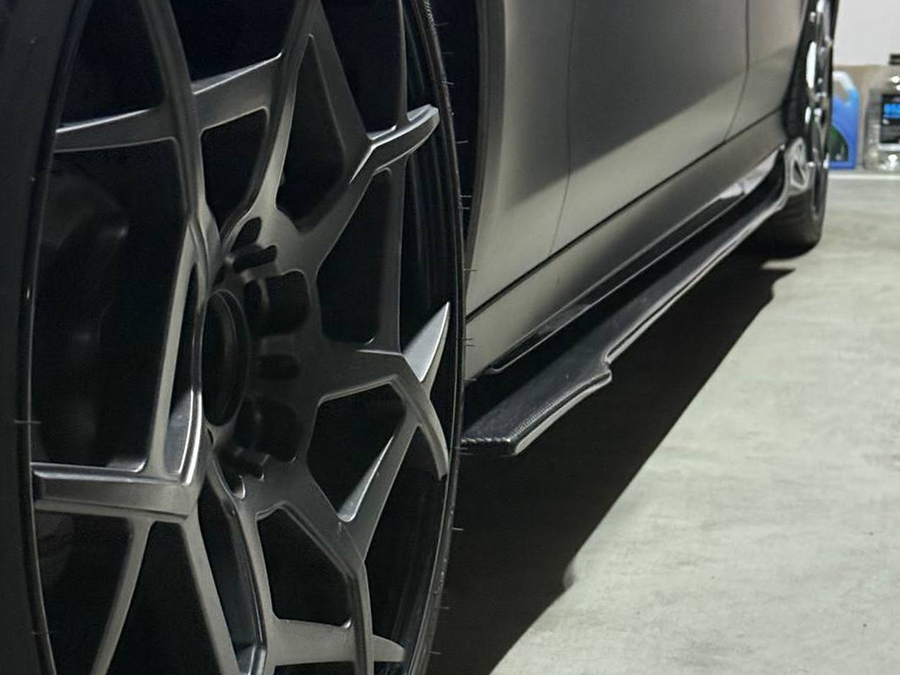 Side Skirts (2016-2019, Carbon) for Mercedes E-сlass W213 2016-2023 - image 1