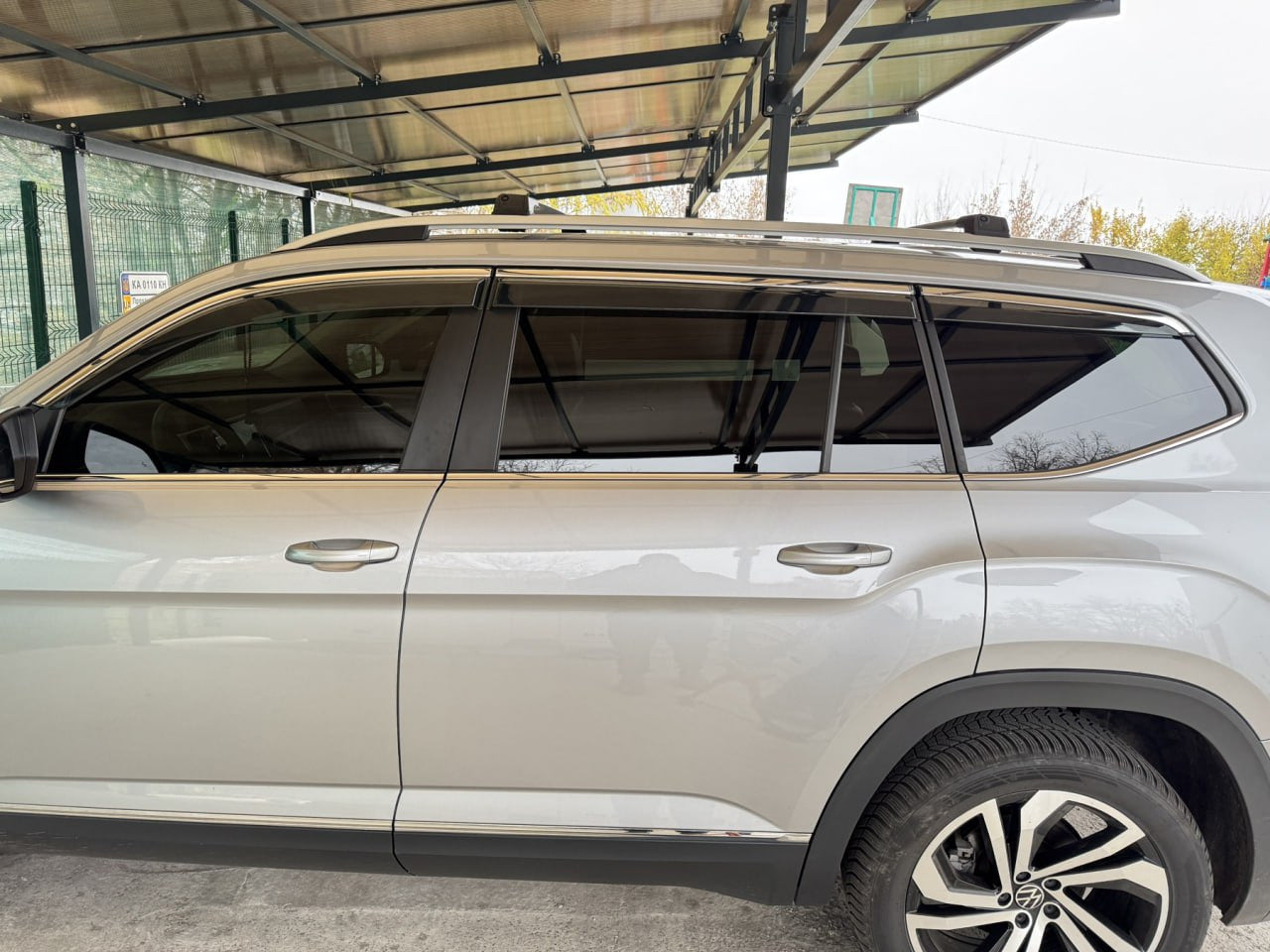 Window Deflectors with Chrome Trim Niken Luxury (6 pcs) for Volkswagen Atlas (Terramont) 2016- - image 4