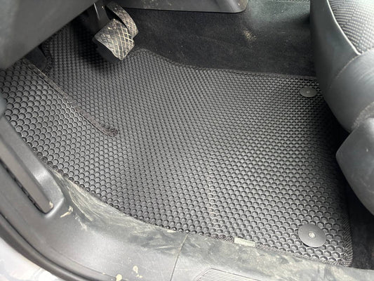 Rubber Floor Mats Carsuit (Black) for Volkswagen ID.4 2020- - image 1