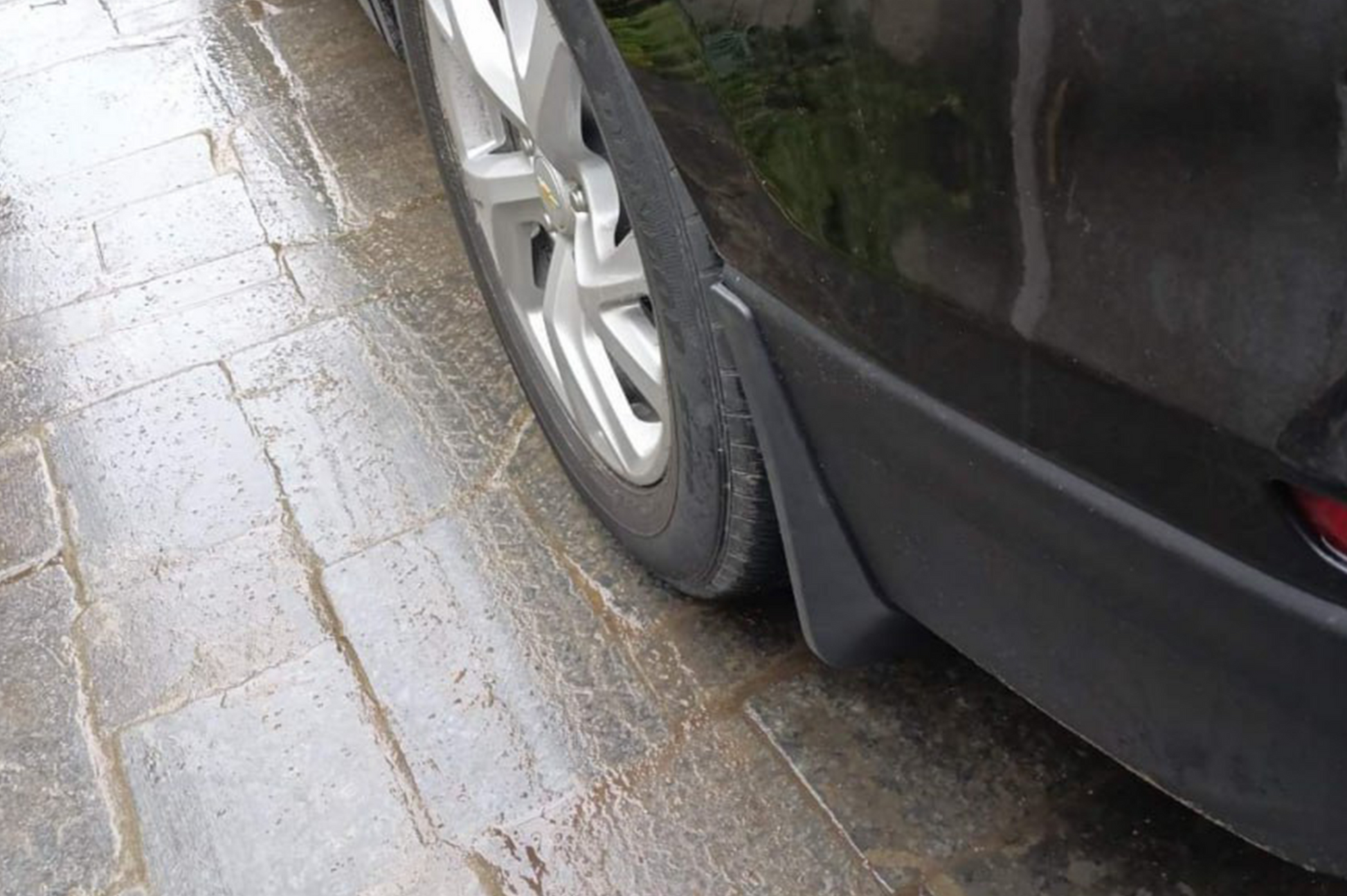 Premium Mud Flaps (4 pcs) for Chevrolet Equinox 2018-2025 - image 8
