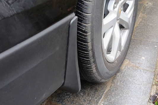 Premium Mud Flaps (4 pcs) for Chevrolet Equinox 2018-2025 - image 2