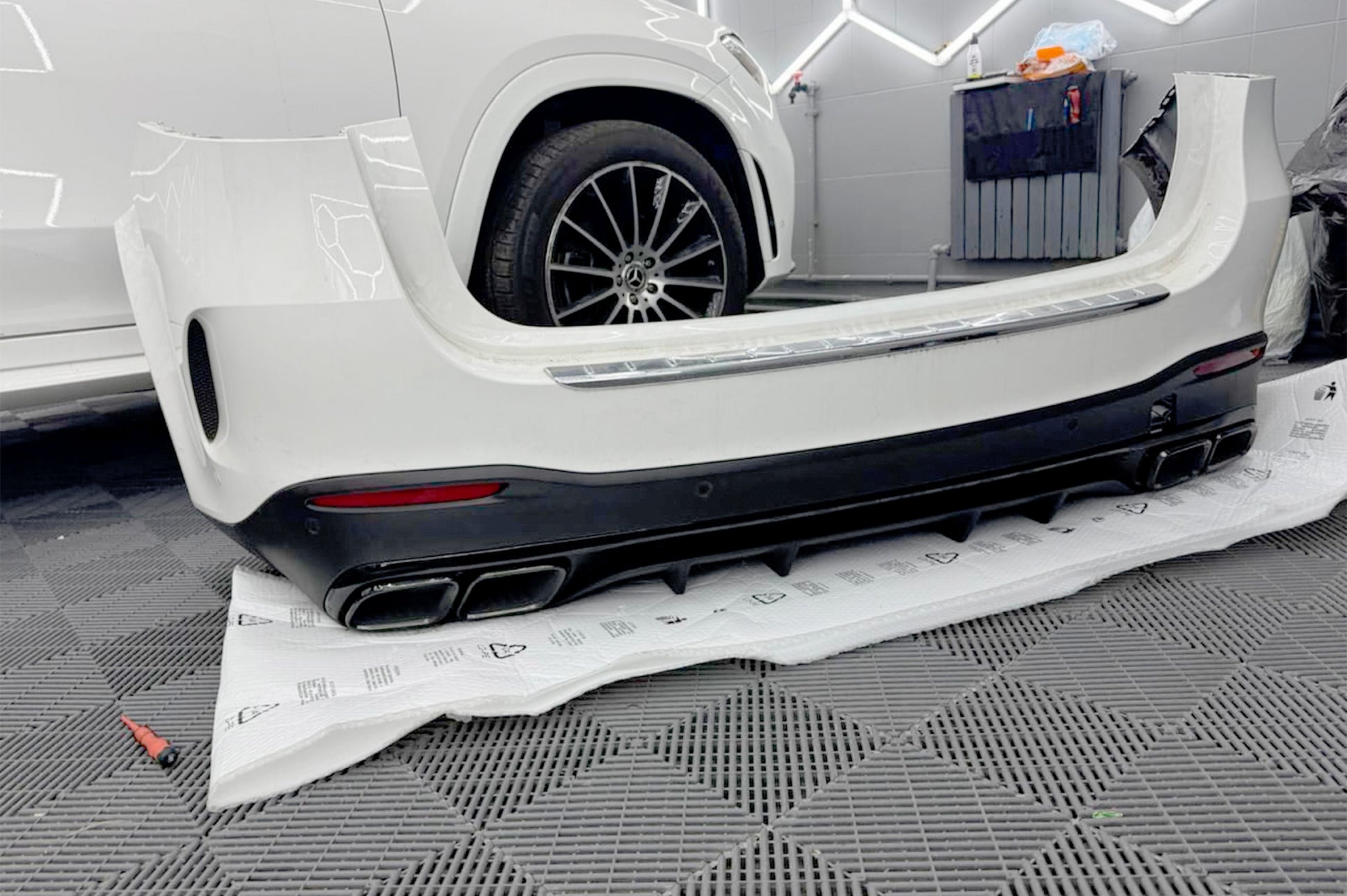 Rear Diffuser GLE63 AMG (with Black Tips) for Mercedes GLE W167 2018- - image 3