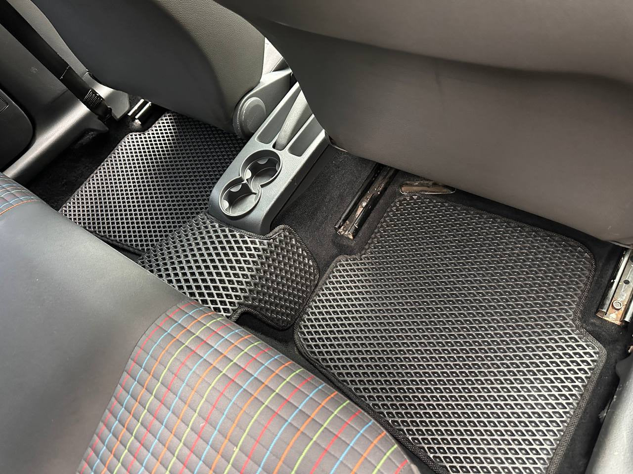 EVA Floor Mats (HB, 3/5-Door, Black) for Volkswagen Polo 2001-2009 - image 3