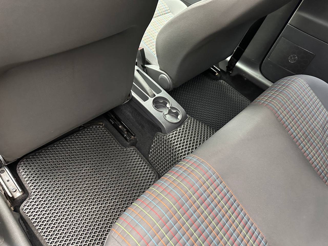 EVA Floor Mats (HB, 3/5-Door, Black) for Volkswagen Polo 2001-2009 - image 7