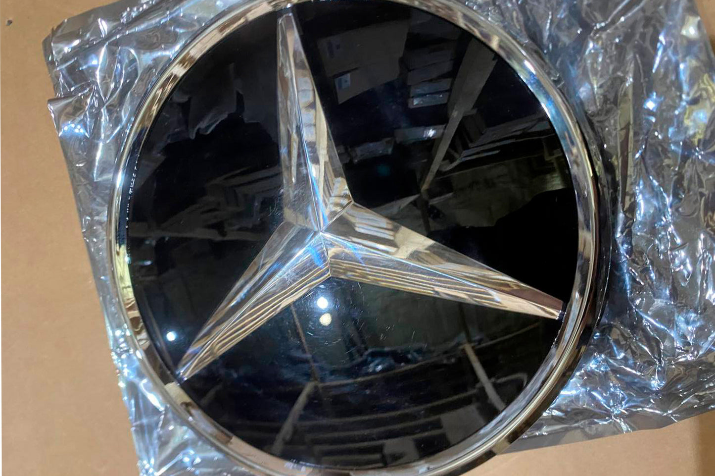 Clearance Front emblem under glass, chrome trim a0008880111 for Mercedes GLC coupe C253 2016-2023 - image 2