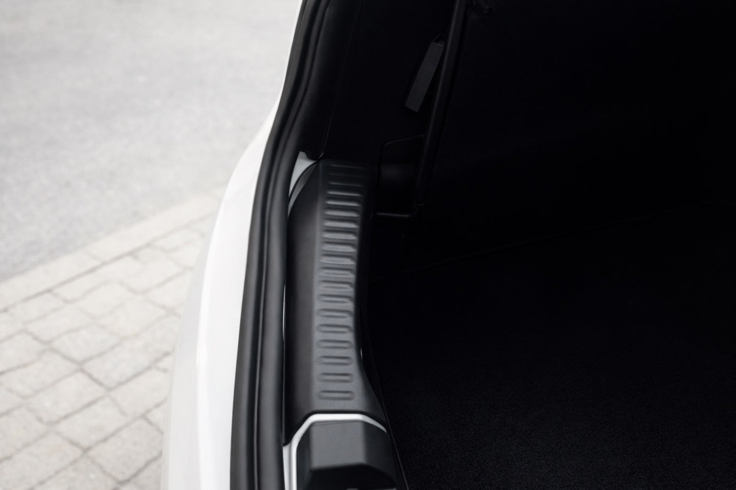Rear bumper sill cover EuroCap (4 pcs, ABS) for Dacia Sandero 2021- - image 2