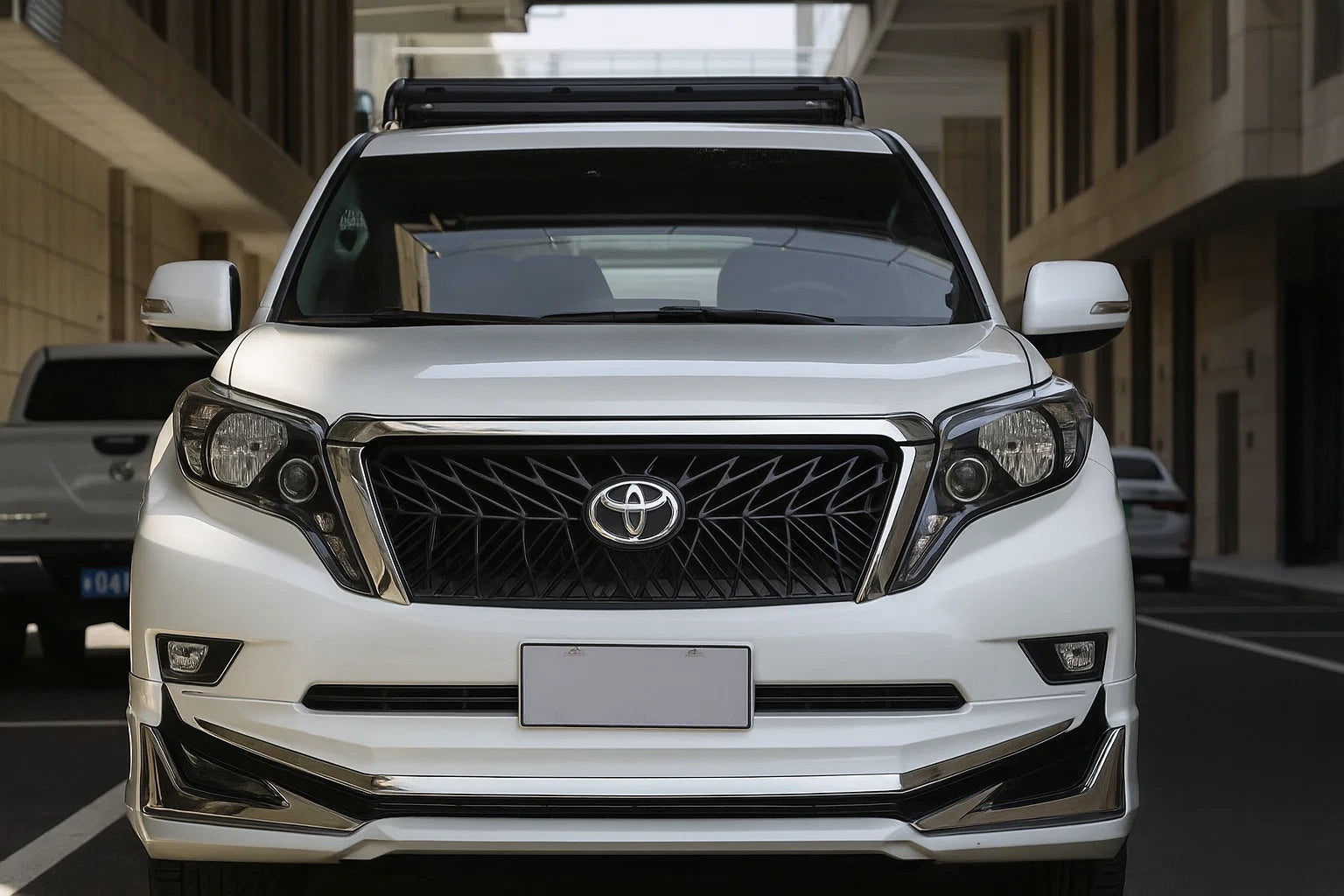 Grille 2013-2017 (TRD) for Toyota Land Cruiser Prado 150 2009-2023 - image 5