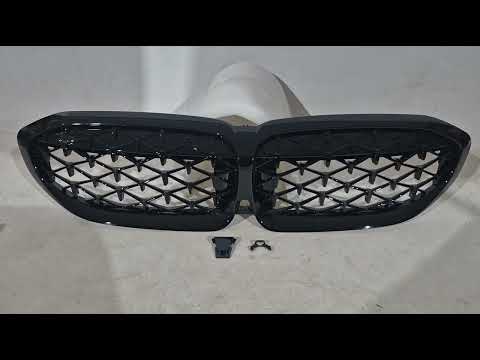 Diamond Black Kidney Grilles (2018-2022, black surround) for BMW 3 Series G20/G21 2018- - video 1