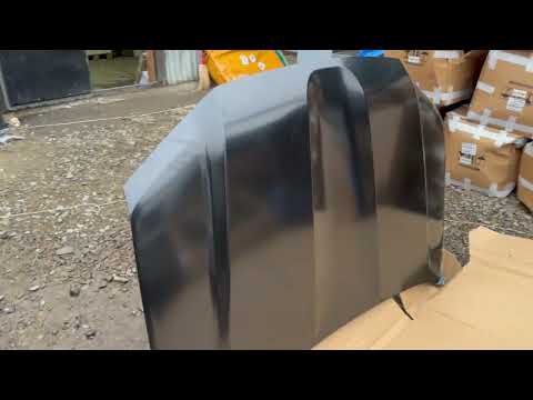 Hood 2016+ primed (China) for Toyota Land Cruiser 200 2007-2021 - video 1