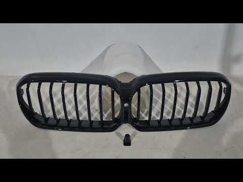 Kidney Grilles 1 Bar (2021+, Gloss Black) for BMW 5 Series G30/G31 2017-2023 - video 1