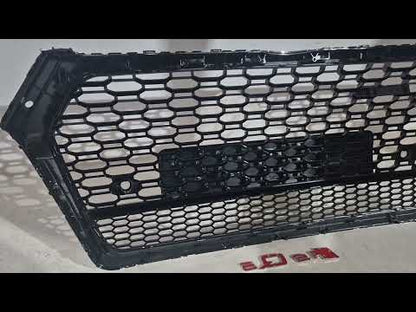 Front Grille RSQ-Style without Logo (2017-2020, black with chrome) for Audi Q5 2017-2025 - video 1