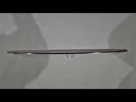 Grille trim strip 2014-2018 (stainless steel) for Dacia Duster 2008-2018 - video 1