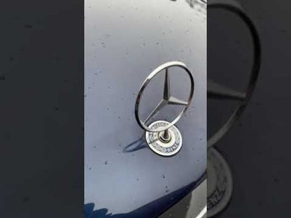 Target emblem (with lettering) for Mercedes C-class W203 2000-2007 - video 1