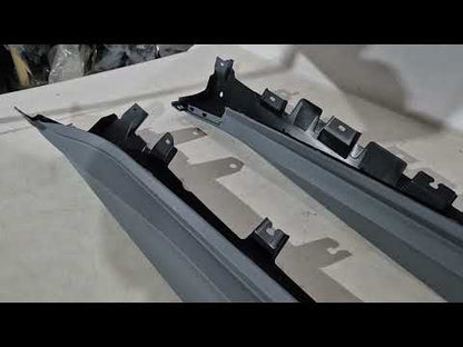 Side Skirts Kit M-Sport/X5M (2 pcs, primed) for BMW X5 G05 2019–2026 - video 1