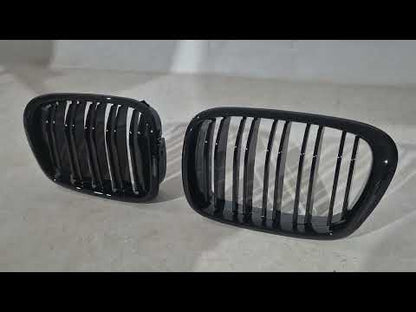 M-Look Kidney Grilles (2000-2003, Gloss Black) for BMW 5 Series E39 1996-2003 - video 1