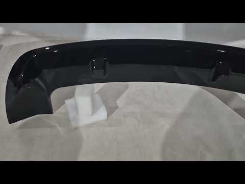 Rear window spoiler V1 (Gloss black) for BMW X7 G07 2019 - image 1