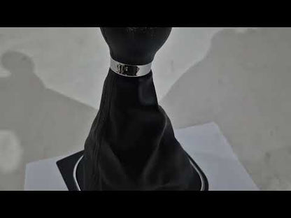 Gear shift knob with boot (5-speed) for Volkswagen Golf 6 2008-2014 - video 1