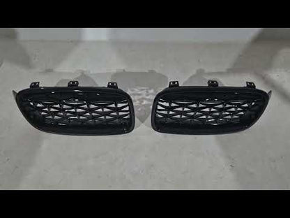 Diamond Black Kidney Grilles for BMW 3 Series F30/F31 2012-2019 - video 1