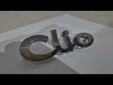 Emblem Clio 7700849001 (95mm x 30mm) for Renault Clio II 1998-2005 - video 1