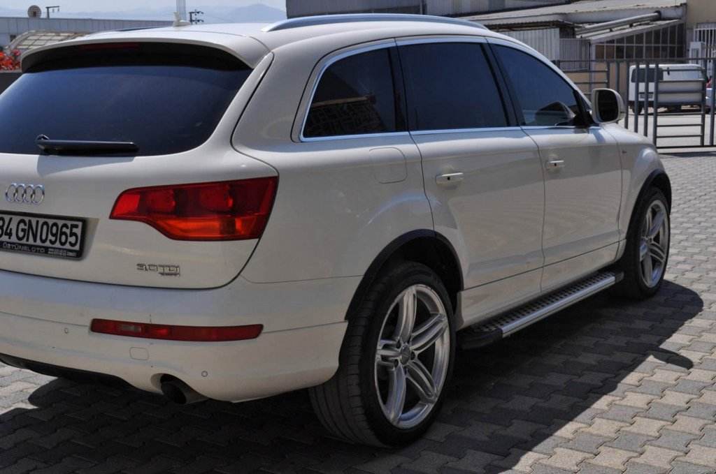Side sills Allmond Grey (2 pieces, aluminum) for Audi Q7 2005-2015 - Reelken Auto