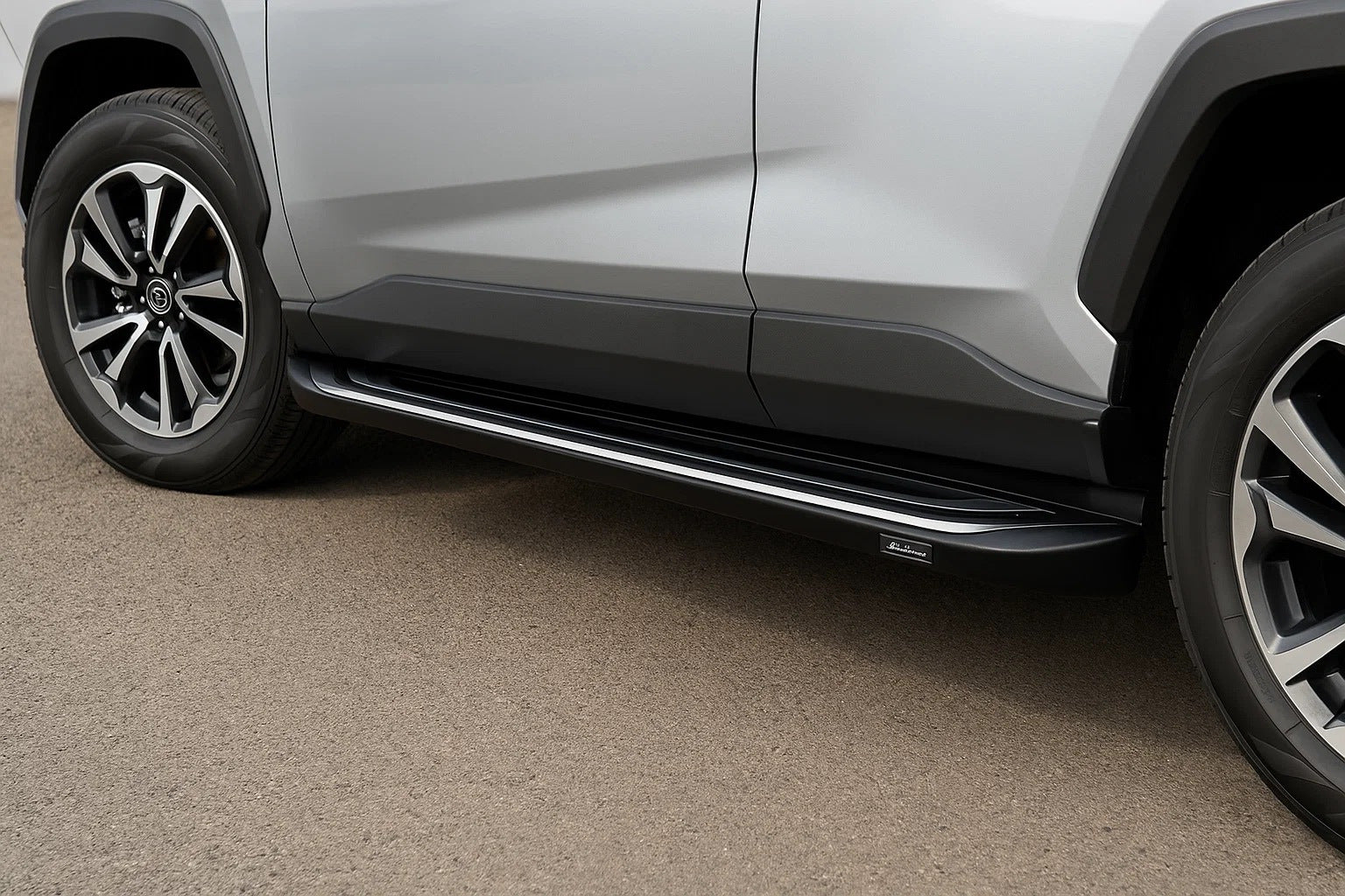 Side Steps OEM V2B (2 pcs, Aluminum) for Toyota Rav 4 2019- - image 1