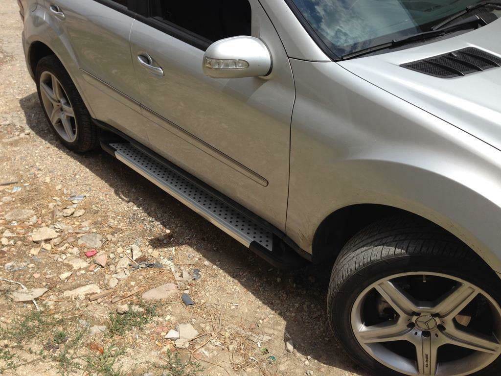 Side sills Allmond Grey (2 EA., alum.) for Mercedes ML W164 - Reelken Auto