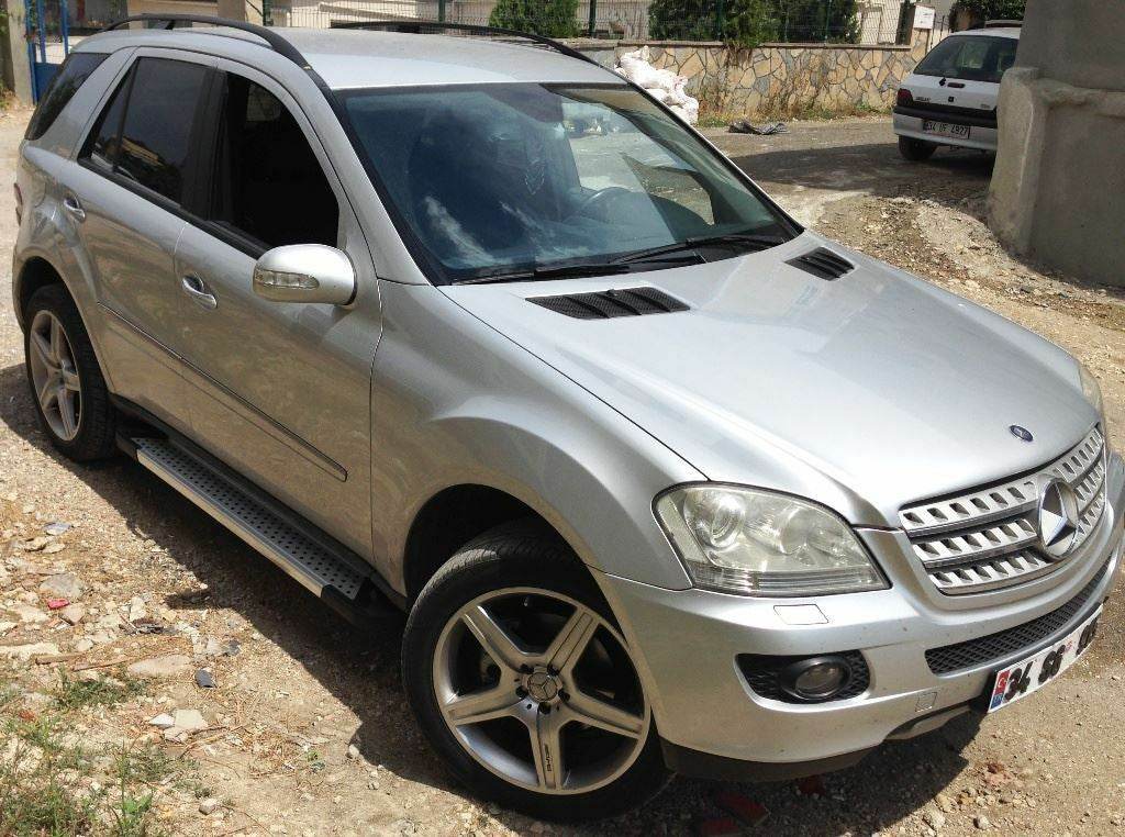 Side sills Allmond Grey (2 EA., alum.) for Mercedes ML W164 - Reelken Auto