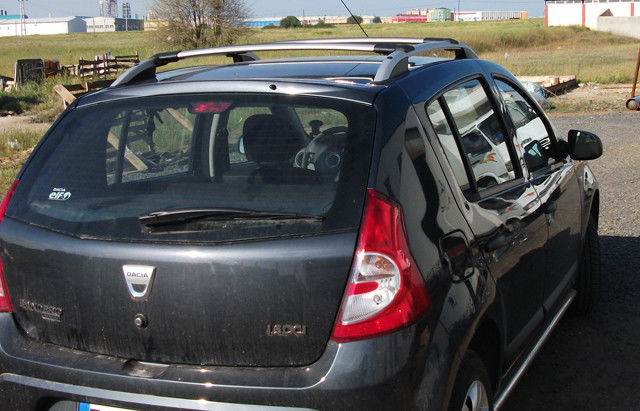 Skyport Roof Rails Grey for Dacia Sandero 2007-2013 - Reelken Auto