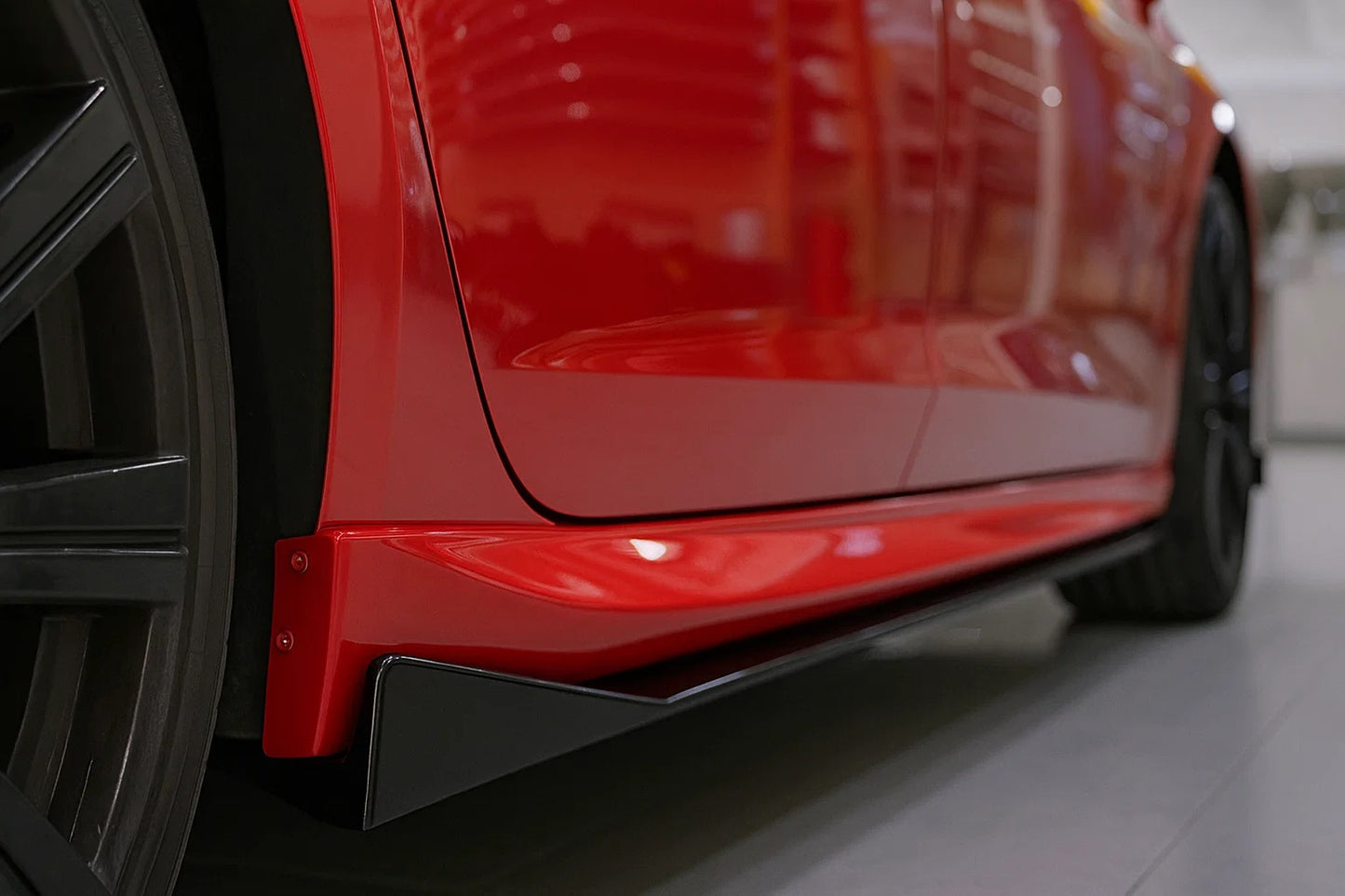 Universal Side Skirt Extensions DPT Aero Black (Gloss Black) - image 1