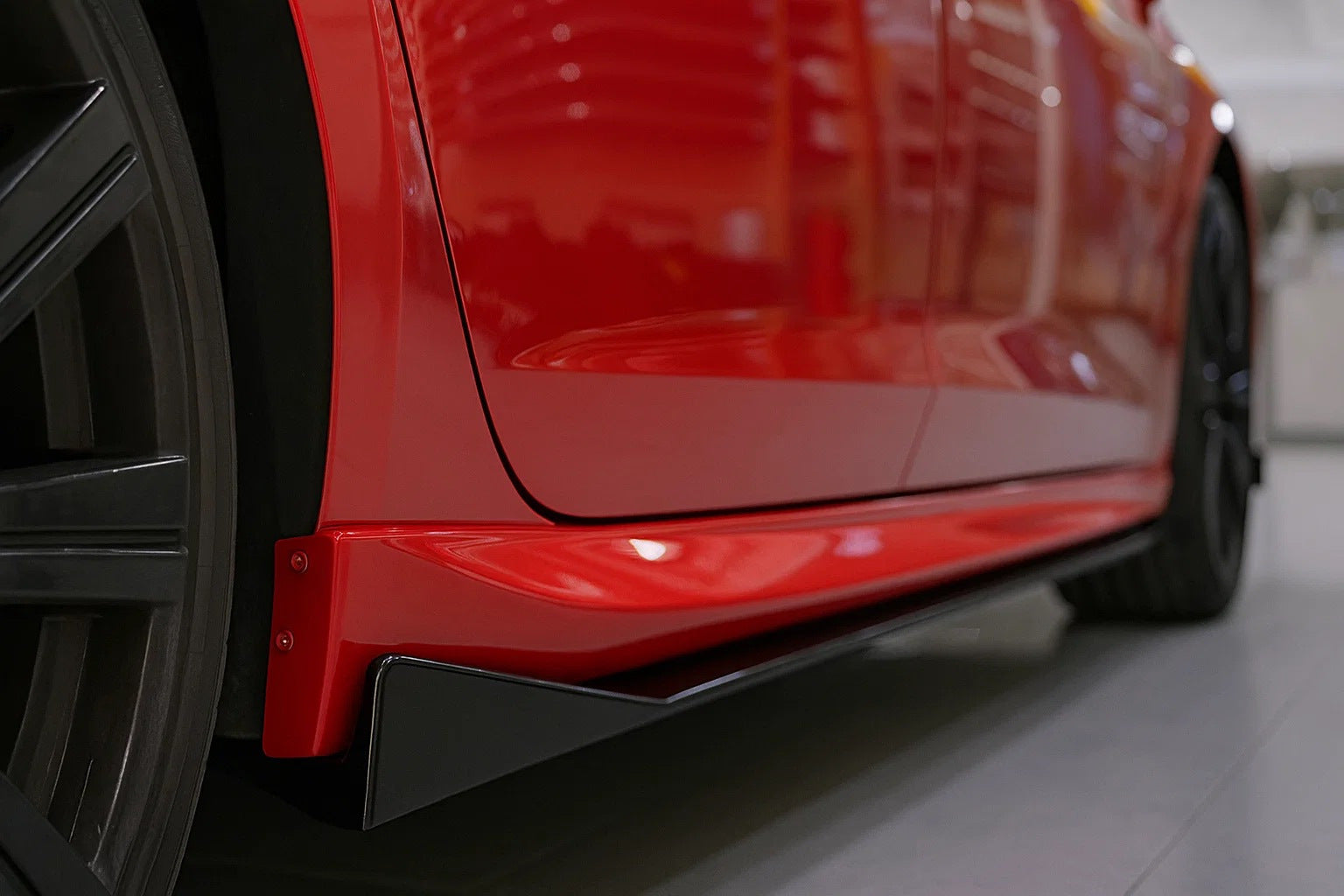 Universal Side Skirt Extensions DPT Aero Black (Gloss Black) - image 1