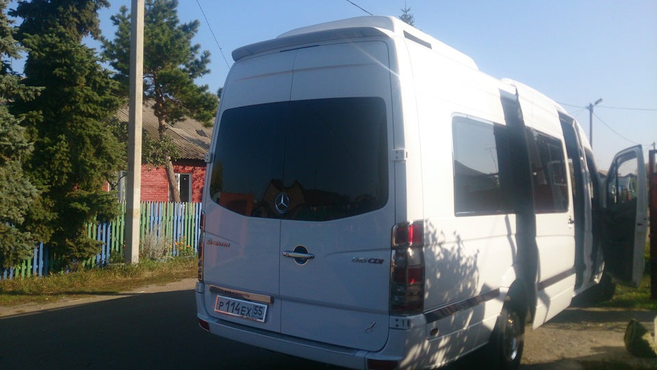 Anatomik Spoiler (slim model, primed for painting) for Volkswagen Crafter 2006-2016 - image 10