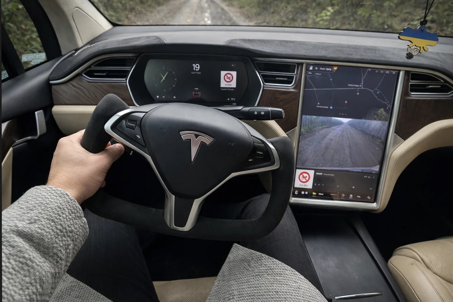 Steering Wheel Sport Style (Alcantara, Carbon, Heated) for Tesla Model X 2015- - image 1