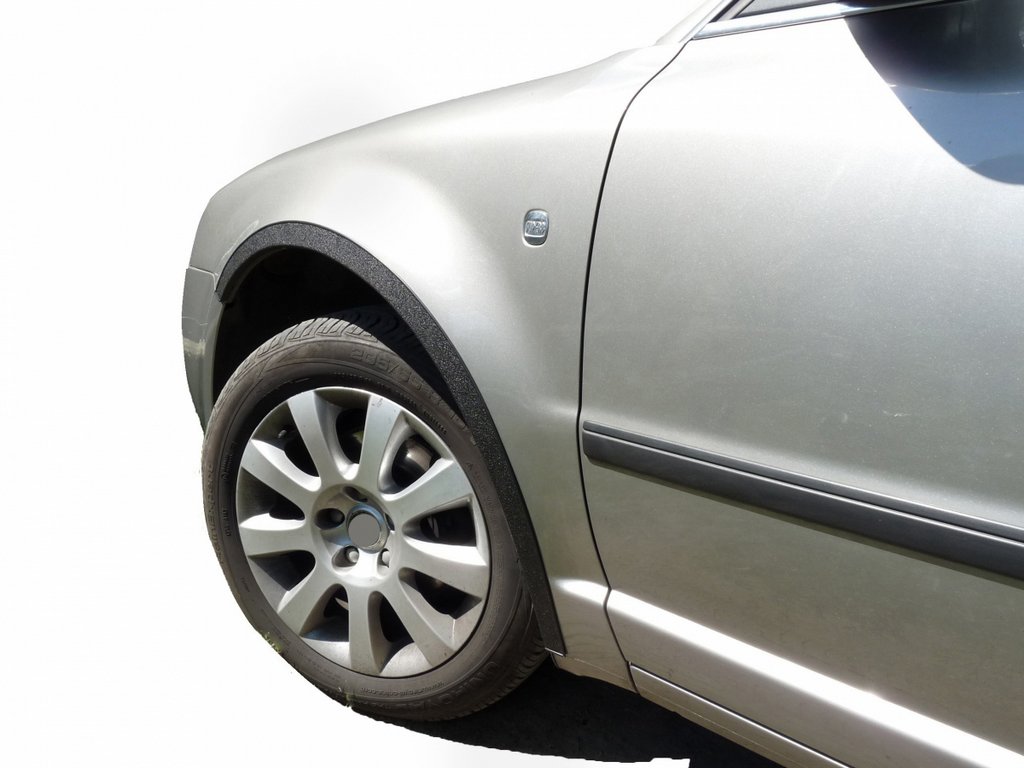 Fender flares (4 pcs, black) for Skoda Superb 2001-2009 - image 1