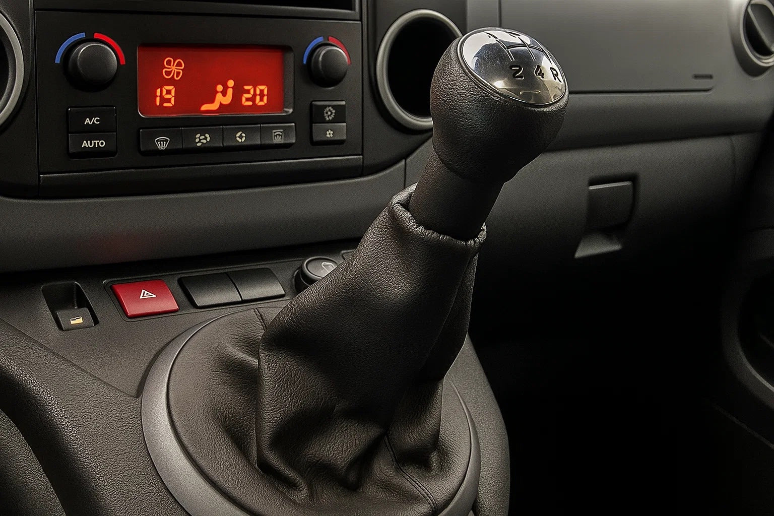 Leather Gear Shift Boot for Citroen Berlingo 2008-2018 - image 1